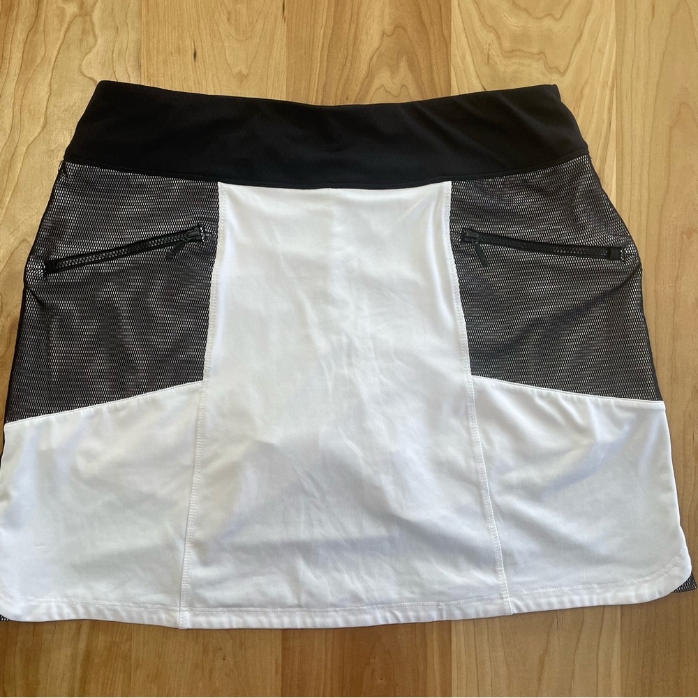 GG Blue Luxe Sport Womens Skirt Skort Size M Black White Pockets Pull on Stretch